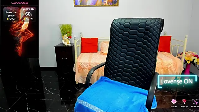 Julia Dean online show from 02.24.25