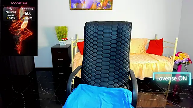 Julia Dean online show from 03.18.25