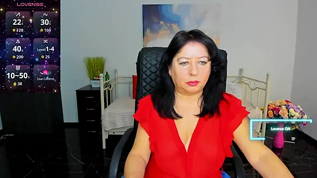 Snapshot of Julia_Dean chatting on 02.06.26 Julia Dean online show from 02.06.26