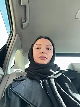 BabeRainbow online show from 12.29.24