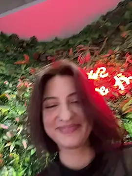 BabeRainbow online show from 01.06.25