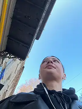 BabeRainbow online show from 01.08.25