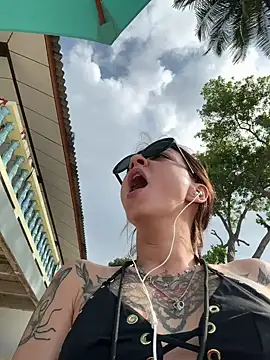 BabeRainbow online show from 01.22.25