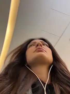 BabeRainbow online show from 09.27.25