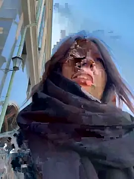 BabeRainbow online show from 09.29.25