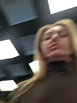 Miss    Mia  online show from 01.17.26