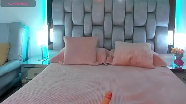 Snapshot of Abbye_blue01 chatting on 01.11.25 Abbye blue01 online show from 01.11.25