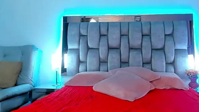 Snapshot of Abbye_blue01 chatting on 02.26.25 Abbye blue01 online show from 02.26.25