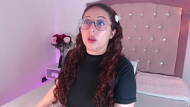 AnnadirtyXo online show from 02.04.25