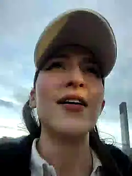  Lalaa online show from 12.22.24