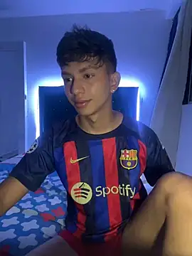 Leonarrrd 01 online show from 03.07.25