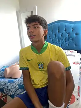 Leonarrrd 01 online show from 10.23.25