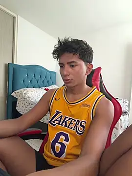 Leonarrrd 01 online show from 04.09.26