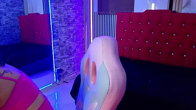 miahernadez303av online show from 02.03.26