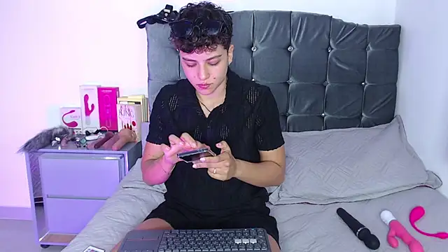 Antonella Cruz02 online show from 06.17.26