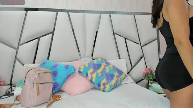  aurora18  online show from 01.08.26