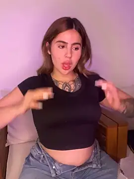 ValerieHilton online show from 01.06.25