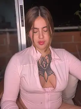 ValerieHilton online show from 01.23.25