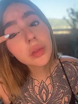 ValerieHilton online show from 01.23.25