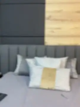 ValerieHilton online show from 02.10.25