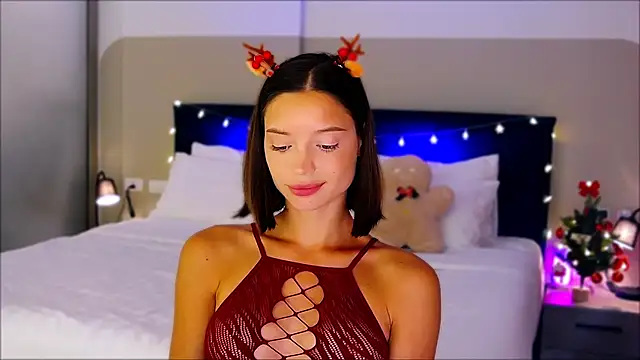 wow Mia online show from 12.22.24