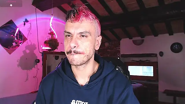 Snapshot of cek_186 chatting on 01.19.25 cek 186 online show from 01.19.25