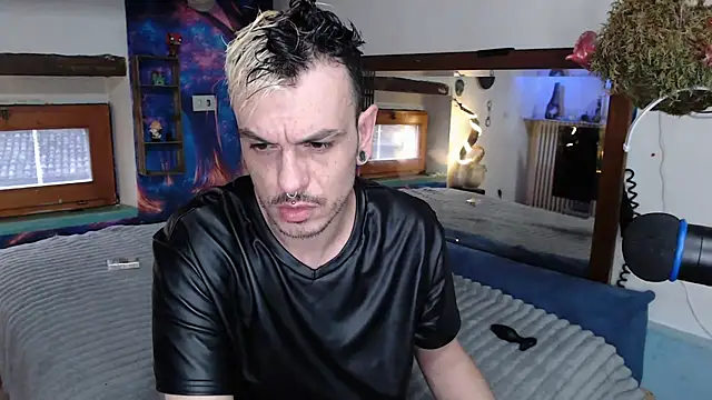 Snapshot of cek_186 chatting on 02.25.25 cek 186 online show from 02.25.25