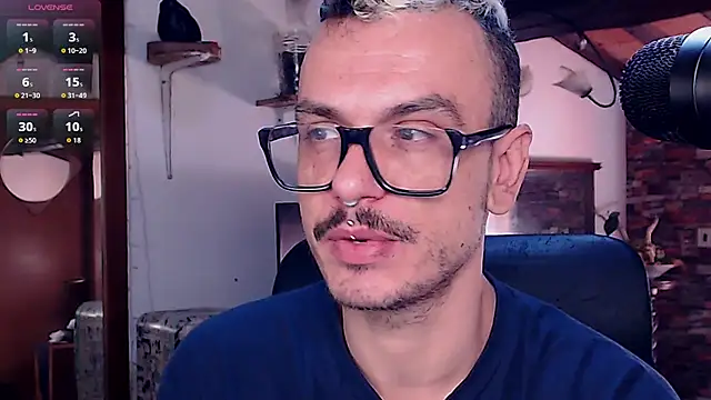 Snapshot of cek_186 chatting on 11.04.25 cek 186 online show from 11.04.25