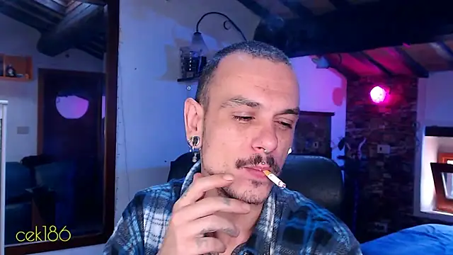 Snapshot of cek_186 chatting on 11.08.25 cek 186 online show from 11.08.25