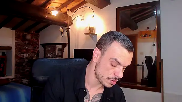 Snapshot of cek_186 chatting on 11.29.25 cek 186 online show from 11.29.25