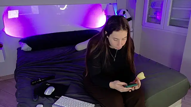 Snapshot of Coco_fr chatting on 03.11.26 Coco fr online show from 03.11.26