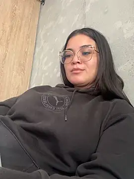 Snapshot of CamilaSofiia chatting on 02.15.26 CamilaSofiia online show from 02.15.26