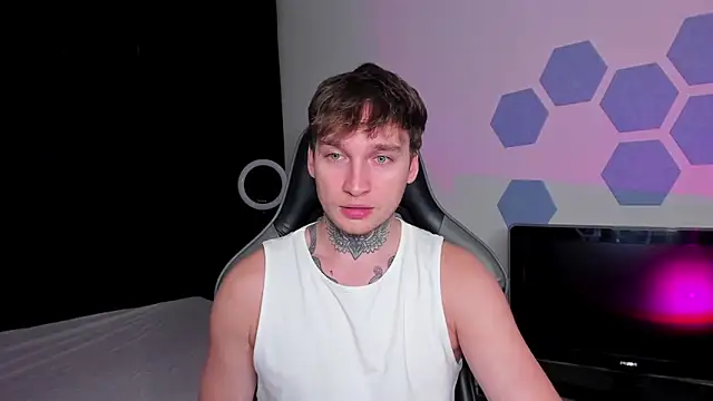 Chris Tyson online show from 10.06.25