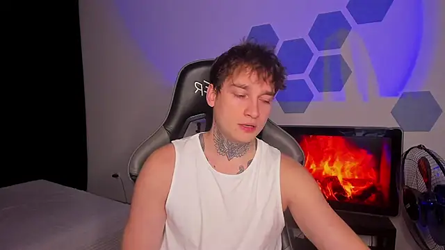 Chris Tyson online show from 10.16.25