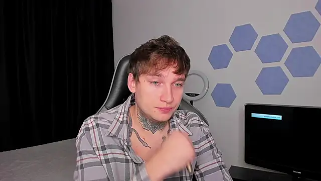 Chris Tyson online show from 10.18.25