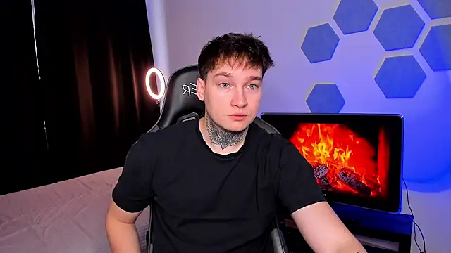 Chris Tyson online show from 12.22.25