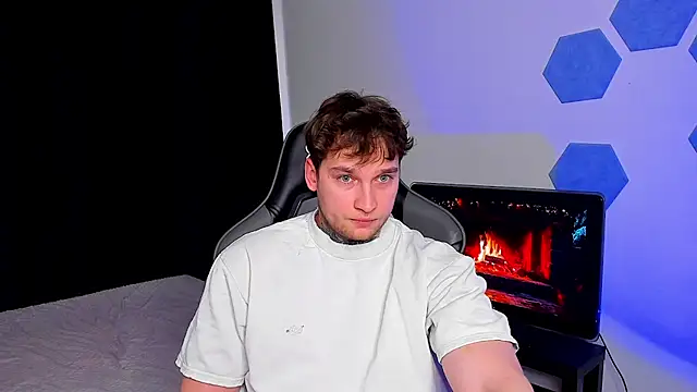 Chris Tyson online show from 04.01.26