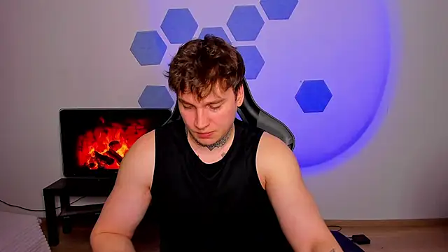 Chris Tyson online show from 04.18.26