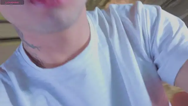 Snapshot of EdwardRoss_ chatting on 06.28.26 EdwardRoss online show from 06.28.26