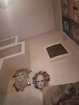 Snapshot of caigo7 chatting on 10.19.25 caigo7 online show from 10.19.25