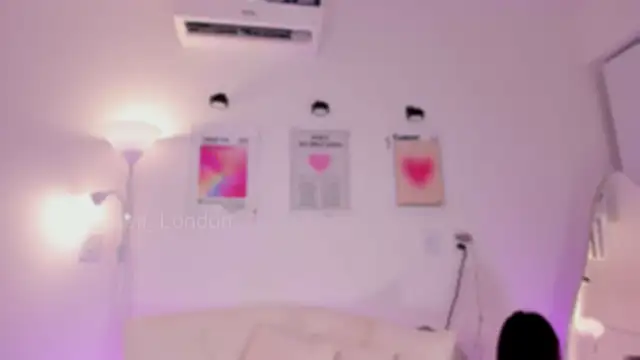 Steff London online show from 11.07.25