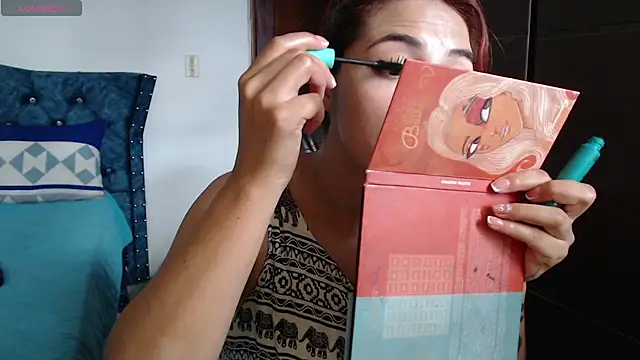 Snapshot of Kate_lorens9 chatting on 12.12.24 Kate lorens9 online show from 12.12.24