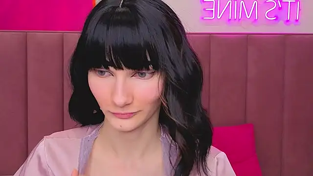 Lili flowerr online show from 04.04.26