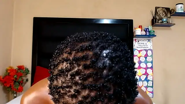 LongPussyLipsxx online show from 02.18.25