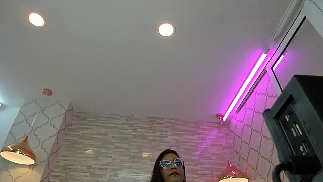 ZoeSmitth online show from 10.29.25