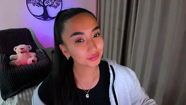 worldofkim online show from 10.15.25