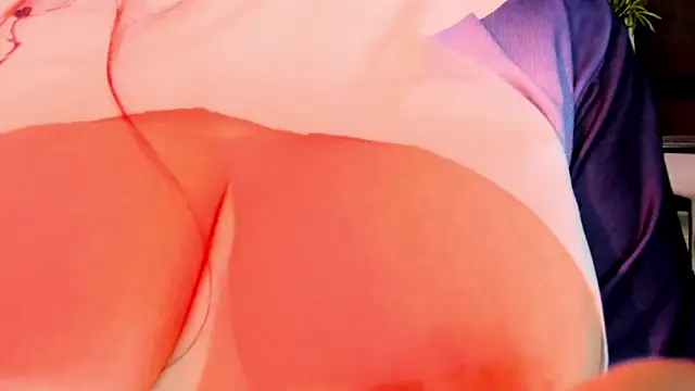 Miia Thompsonn online show from 03.05.25