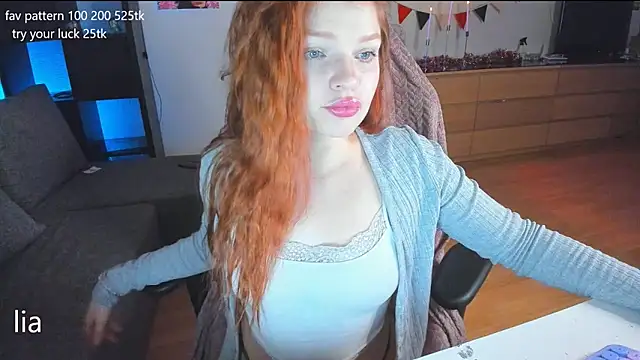 Snapshot of lil_lia chatting on 01.17.25 lil lia online show from 01.17.25