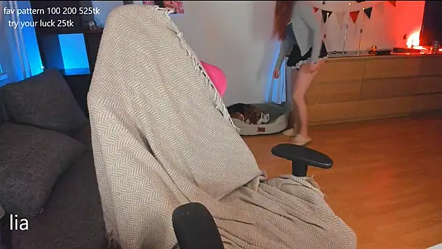 Snapshot of lil_lia chatting on 01.31.25 lil lia online show from 01.31.25