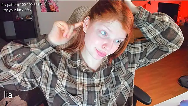 Snapshot of lil_lia chatting on 02.07.25 lil lia online show from 02.07.25